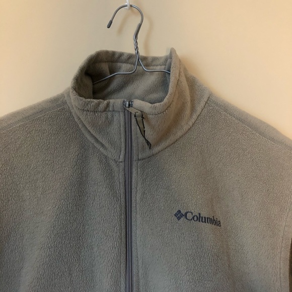Men’s Columbia Vest! - Picture 2 of 3